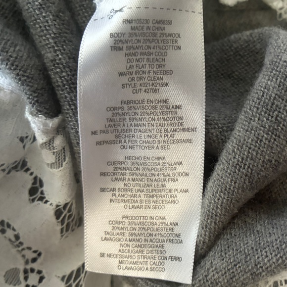 Joie Gray Knit Top with White Lace Trim Size S - Gray - Picture 9 of 10